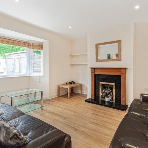 Harcourt Terrace, Headington - Photo 1