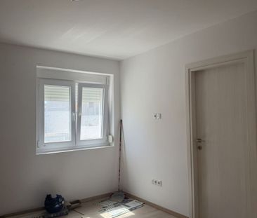 Studio/Γκαρσονιέρα για ενοικίαση Κάτω Αμφιάλη (Κερατσίνι) - Photo 3