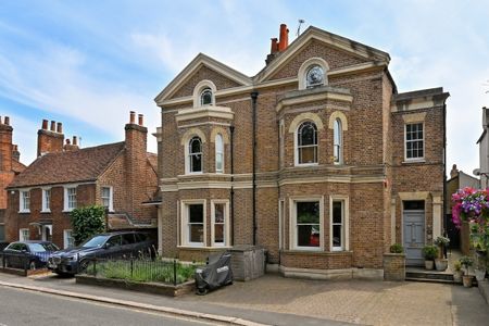 5 bedroom semi-detached house to rent - Photo 4