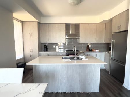 For Lease - 80 Honeycrisp Crescent Unit# 369, Vaughan, Ontario - Photo 5