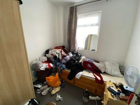 Eynsford Road Ilford, IG3 - Photo 5