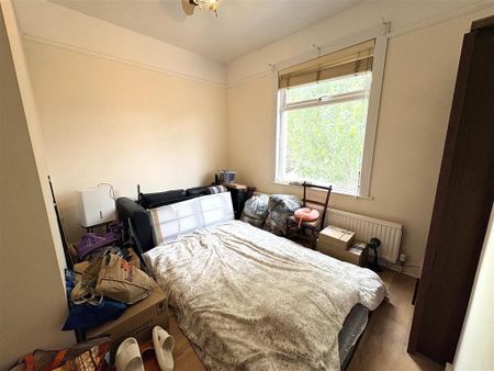3 bedroom flat to rent - Photo 5