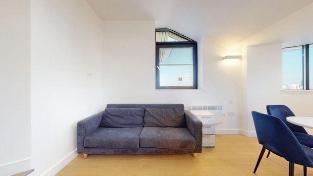 2 bedroom flat to rent - Photo 1