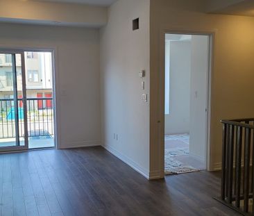 For Lease - 2635 William Jackson Drive Unit# 809, Pickering, Ontario - Photo 3