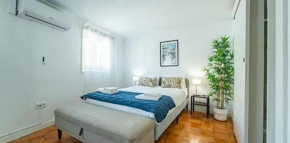 Rua Maria Pia, Porto, Braga 4200-395 - Foto 2