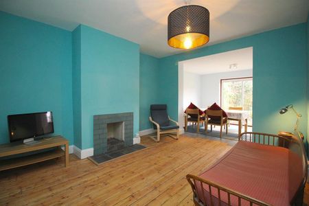 3 bedroom semi-detached house to rent - Photo 5