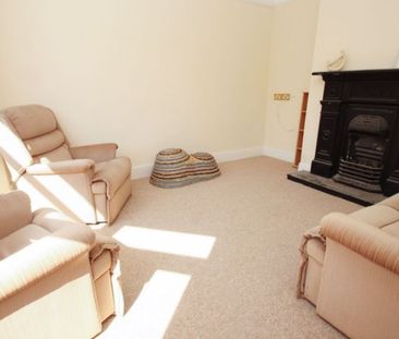 Four Double Bedroom Refurbished Student House - Photo 4