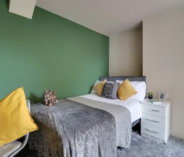 1 bedroom in a house share to rent - Photo 3