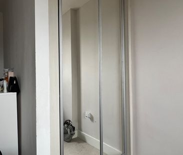 Room in a Shared Flat, Salcombe Court, E14 - Photo 4