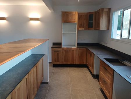 Location Appartement 107m² 4 pièces Fort de france - Photo 2