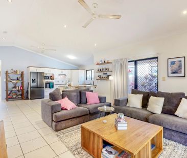 Spacious 3-Bedroom Home in Douglas - Photo 2