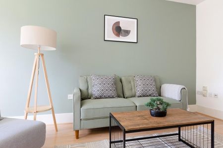 1 bedroom flat to rent - Photo 2