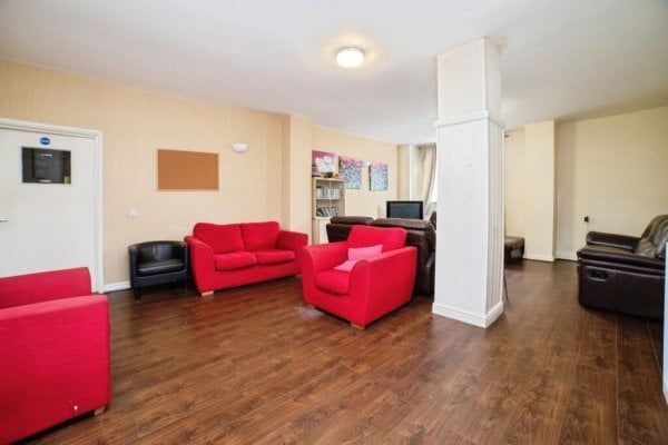 Chesterfield Road, Alfreton, DE55 - Photo 1