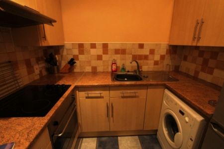 2 Bedroom Property To Rent - Photo 5