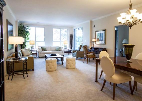 Villa Park Place - Photo 1