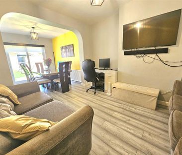 5 bedroom semi-detached house to rent - Photo 4