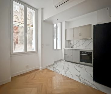 À Louer Petit T2 de 20,70m2 rénové avec climatisation Ru - Photo 3