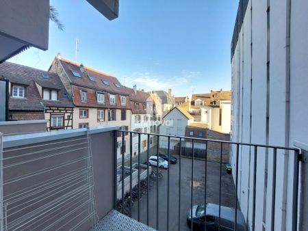 KRUTENAU - STUDIO MEUBLE AVEC BALCON - 18.48m² - Photo 2