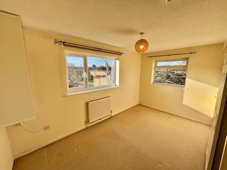 Woodrush Close, Taunton - Photo 3