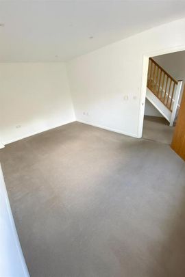 3 bedroom end of terrace house to rent - Photo 1