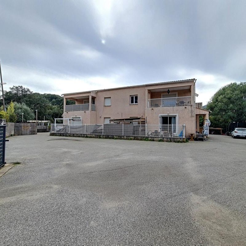 Location Appartement 3 pièces 81m² AFA 20167 - Photo 1