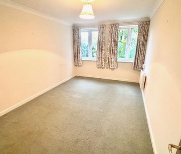 2 bedroom retirement property to rent - Photo 2