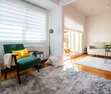 Carrer de Josep Balari, Barcelona, Catalonia 08022 - Photo 4