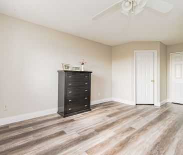 For Lease - 5100 Lampman Avenue, Burlington, Ontario - Photo 2