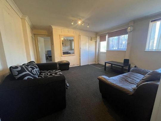 2 bedroom bungalow to rent - Photo 1