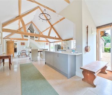 LET AGREED A delightful 2/3 bedroom detached FURNISHED barn convers... - Photo 3