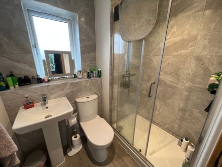3 bedroom house to rent - Photo 2