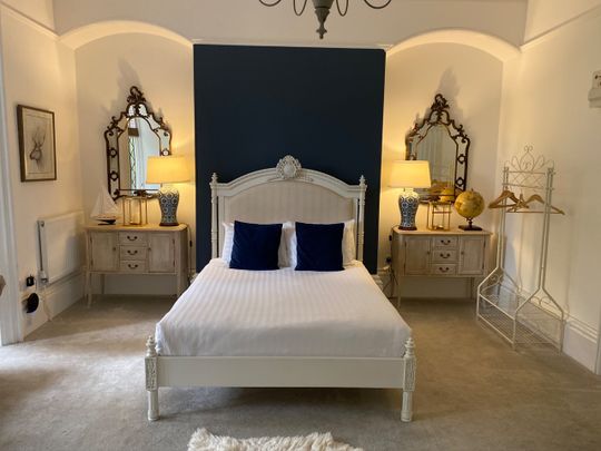 1 Bed Flat, Fulwood Road, S10 - Photo 1