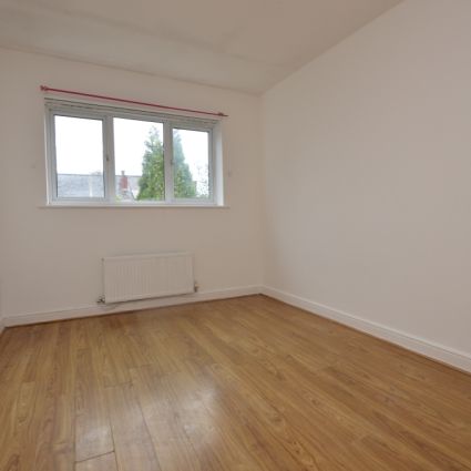 2 Bedroom Apartment - Photo 1