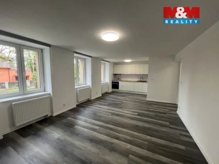 Pronájem bytu 1+kk, 72 m - Photo 2
