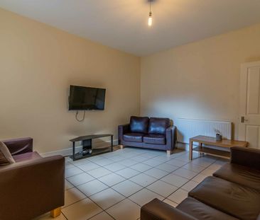 76 Eldon Street - Photo 2