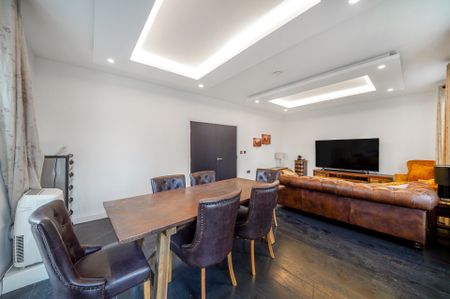 Ashchurch Grove, Hammersmith, London, W12 - Photo 4