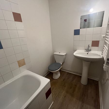 Location Appartement 2 pièces 27m² - Photo 3