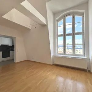 1070! 4-Zimmer DG-Maisonette mit Terrasse, Galerie und tollem Blick nahe Neubaugasse! - Photo 2