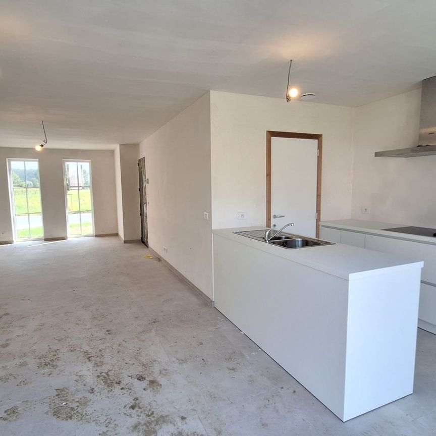 Energiezuinige nieuwbouwwoning te huur te Ledegem - Photo 1