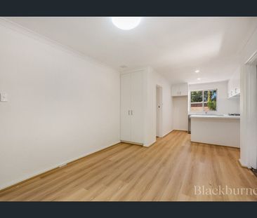 Living in Prime Daglish Location - Photo 2