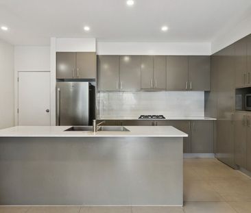Contemporary Townhouse Living in the Heart of Belconnen - Photo 4
