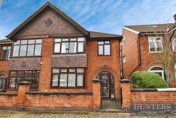 3 bedroom semi-detached house to rent - Photo 1