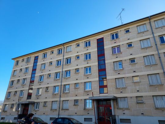 Appartement type 3 à la Chapelle Saint Luc - Photo 1