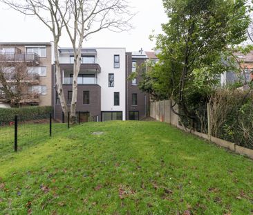 1410, Waterloo - Photo 5