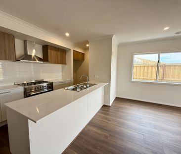 29 Imitation Road, Tarneit VIC, Belconnen - Photo 1