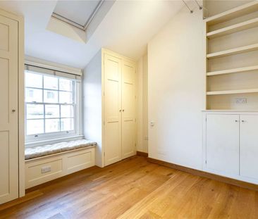 A modern two bedroom home - Photo 3