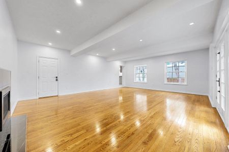 For Lease - 24 Laureleaf Road, Markham, Ontario - Photo 2