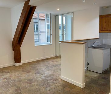 Location Appartement 3 pièces 70m² LYON 7ème - Photo 2