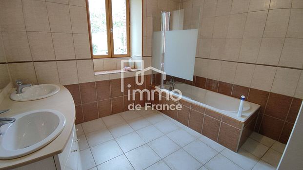 Location maison 4 pièces 98.19 m² à Injoux-Génissiat (01200) - Photo 1