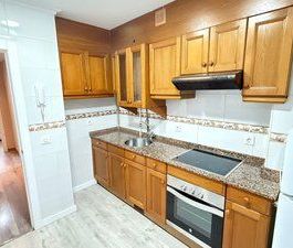 Apartamento de alquiler en Avenida Manuel Llaneza, Llano - Photo 1